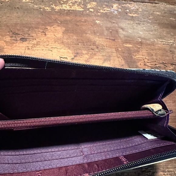 Anuschka Wallet - Picture 2 of 3